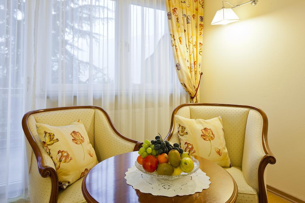 Hotel Aster Мерано Екстериор снимка