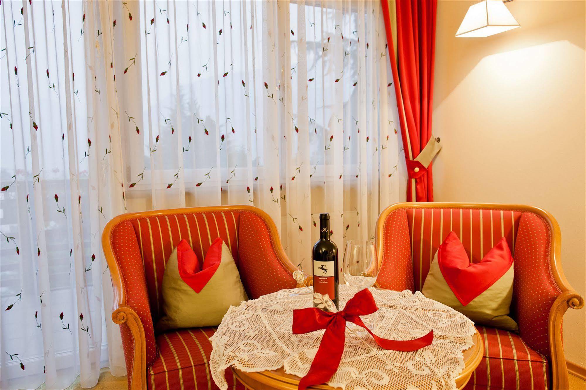 Hotel Aster Мерано Екстериор снимка