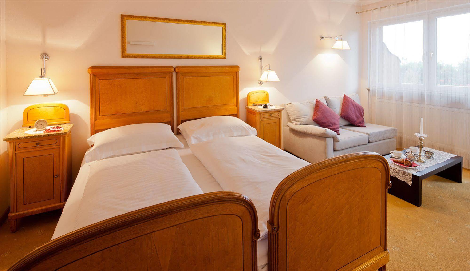 Hotel Aster Мерано Екстериор снимка