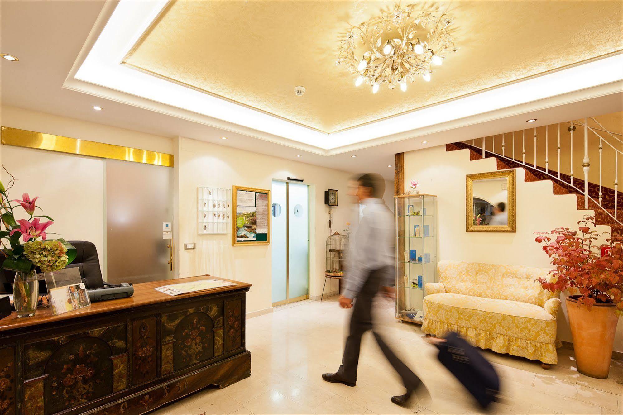 Hotel Aster Мерано Екстериор снимка