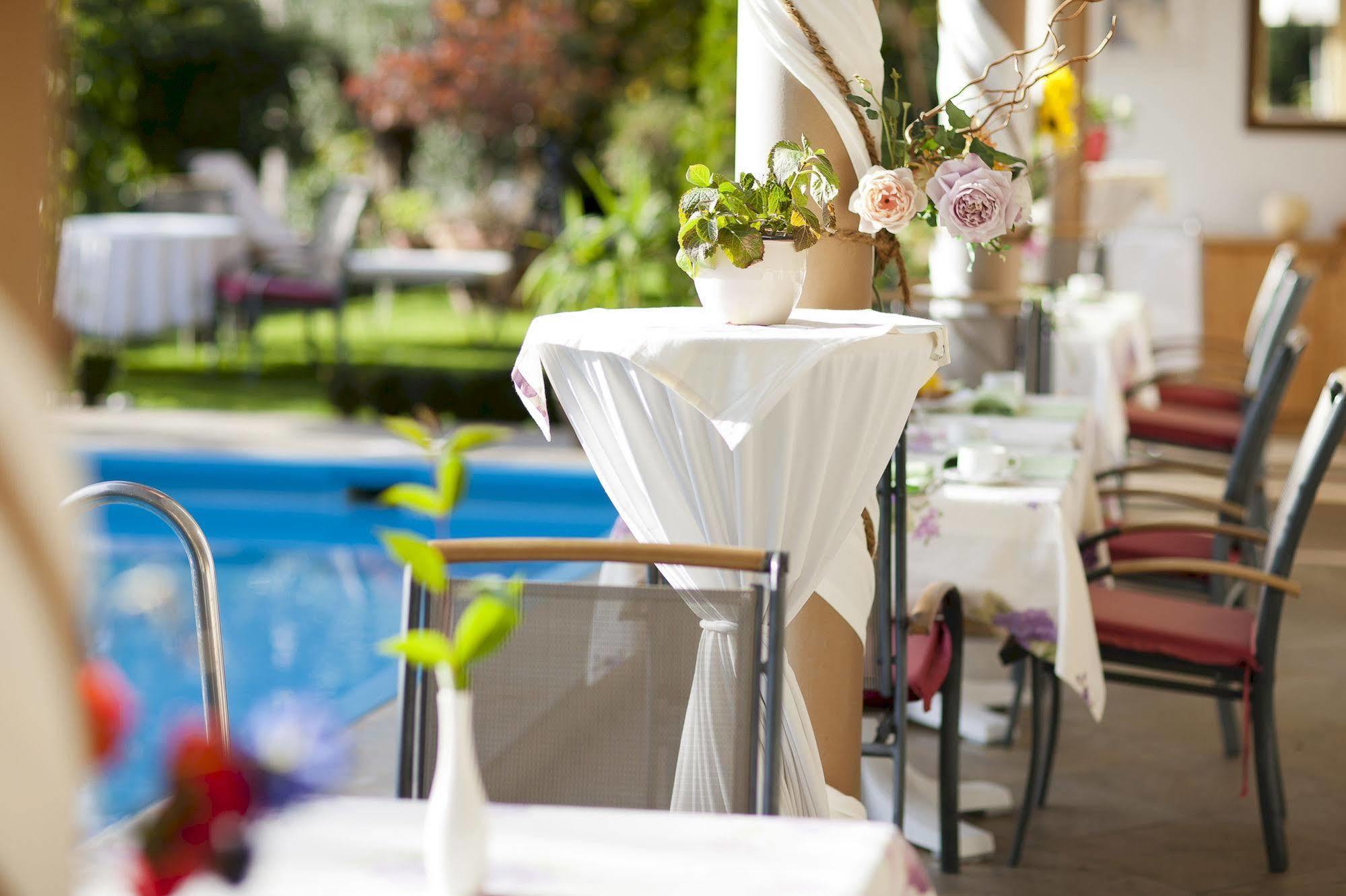 Hotel Aster Мерано Екстериор снимка