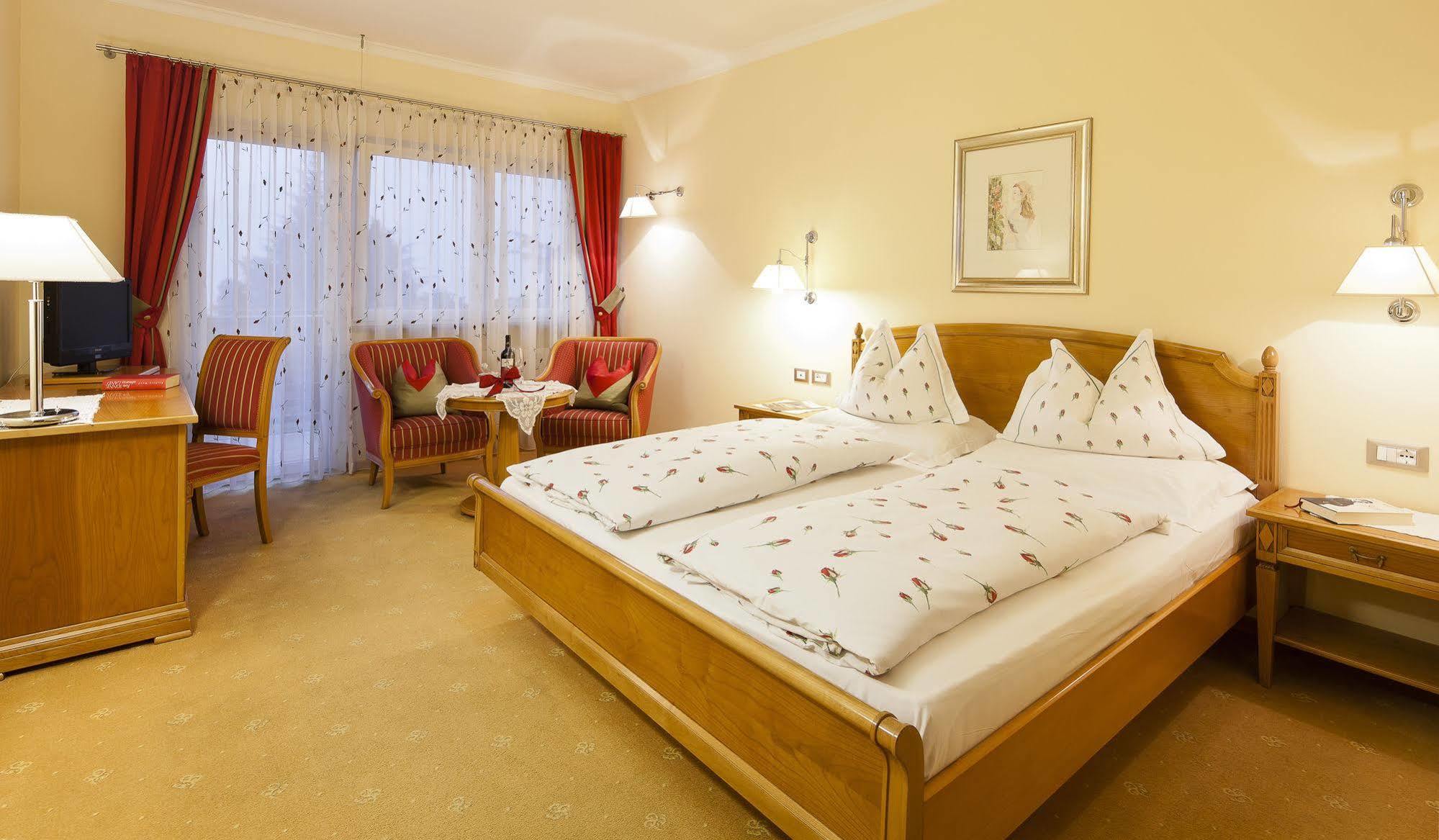 Hotel Aster Мерано Екстериор снимка