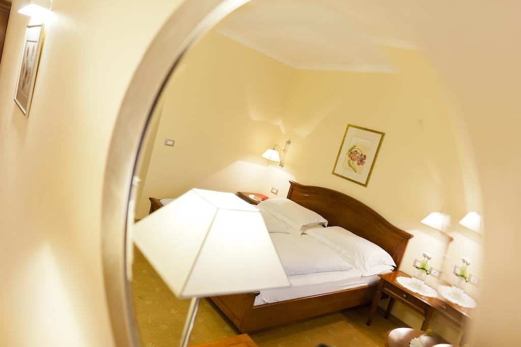 Hotel Aster Мерано Екстериор снимка